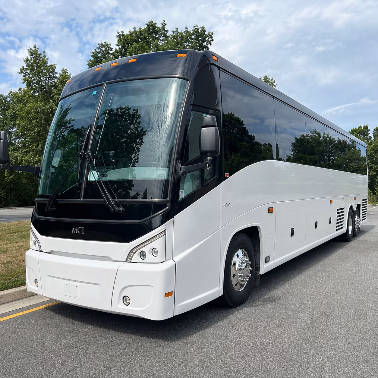 little caesars arena concert shuttles from farmington hills
